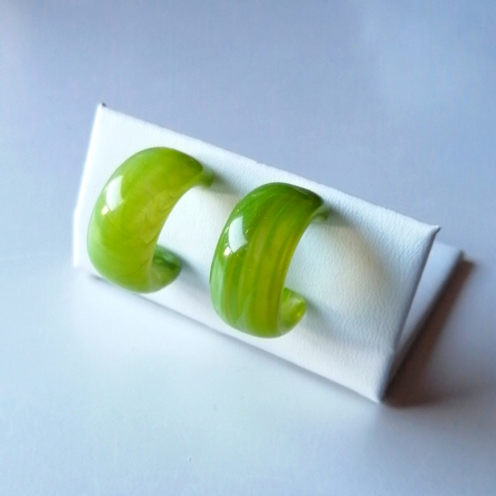 Elegant Green Hoop Earrings